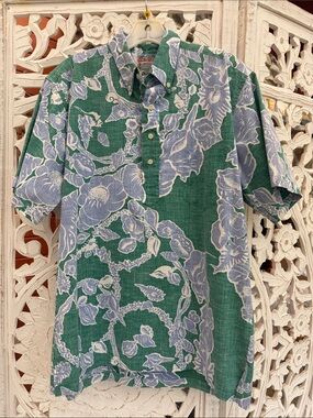 Reyn Spooner M Blue Coastal Shell Green Hawaiian Polo Button Shirt Reverse Print